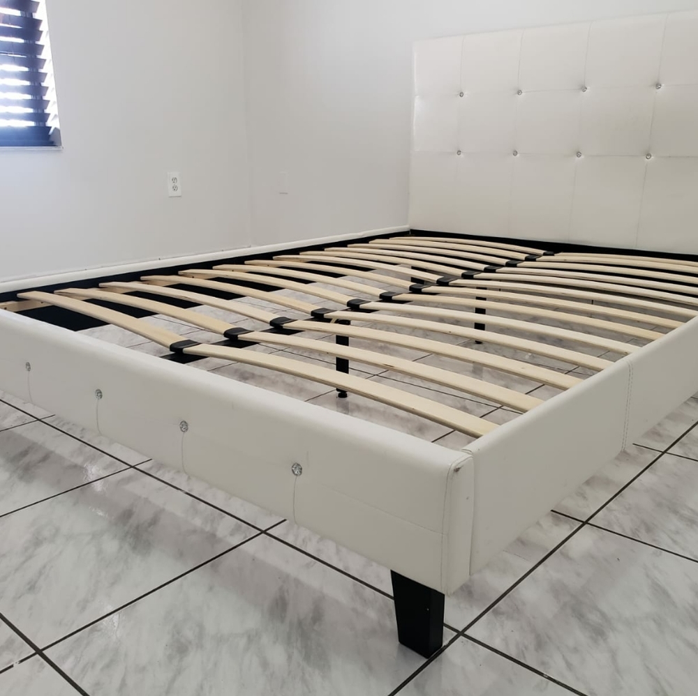 Queen bed with mattress